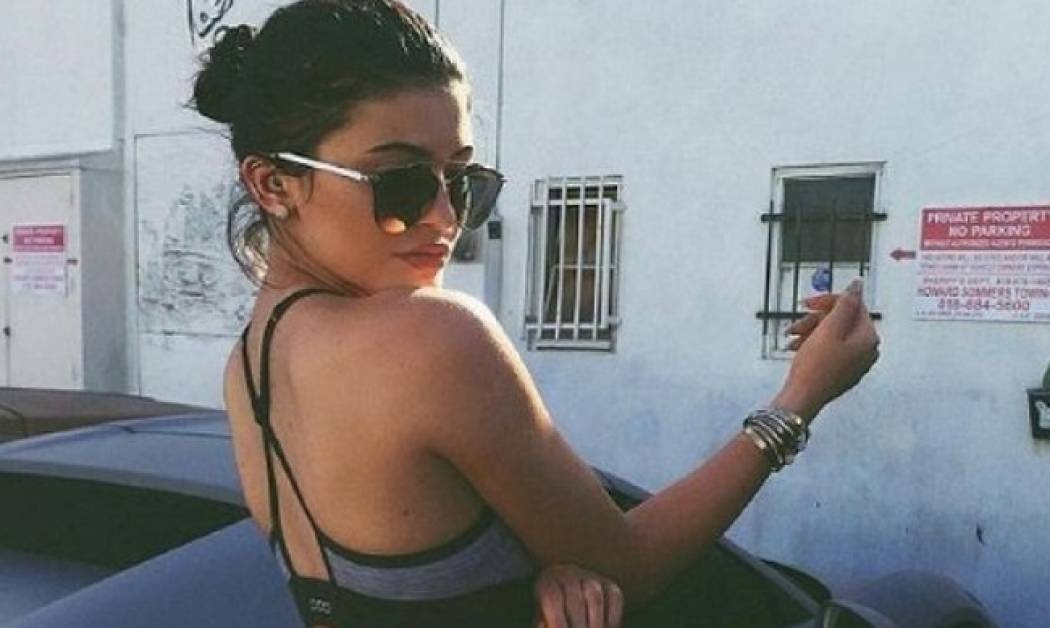 Η Kylie Jenner είναι η πιο ακομπλεξάριστη της διάσημης οικογένειας και το αποδεικνύει