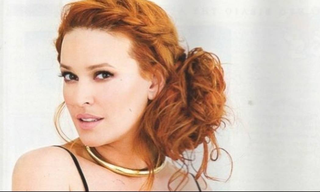 Σίσσυ Χρηστίδου: Με τους γιους της στο αεροπλάνο! (βίντεο)