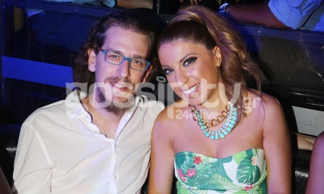 Μελίνα Μακρή: Με τον σύντροφό της στα μπουζούκια