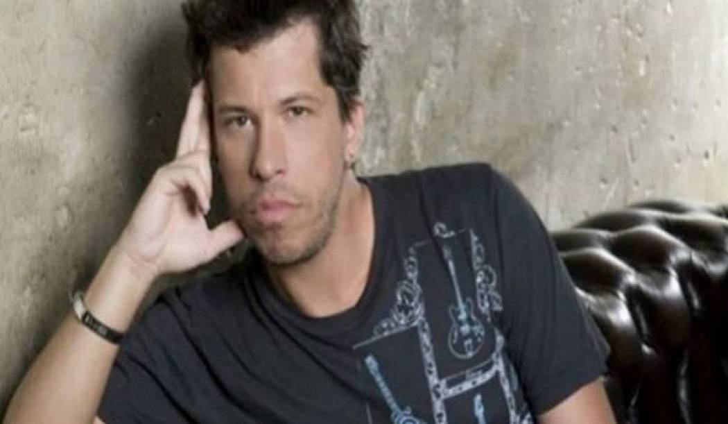 Χάρης Βαρθακούρης: Δείτε τι ζωάκι χάιδεψε η κόρη του κι οι φίλοι του φοβήθηκαν! (εικόνα)