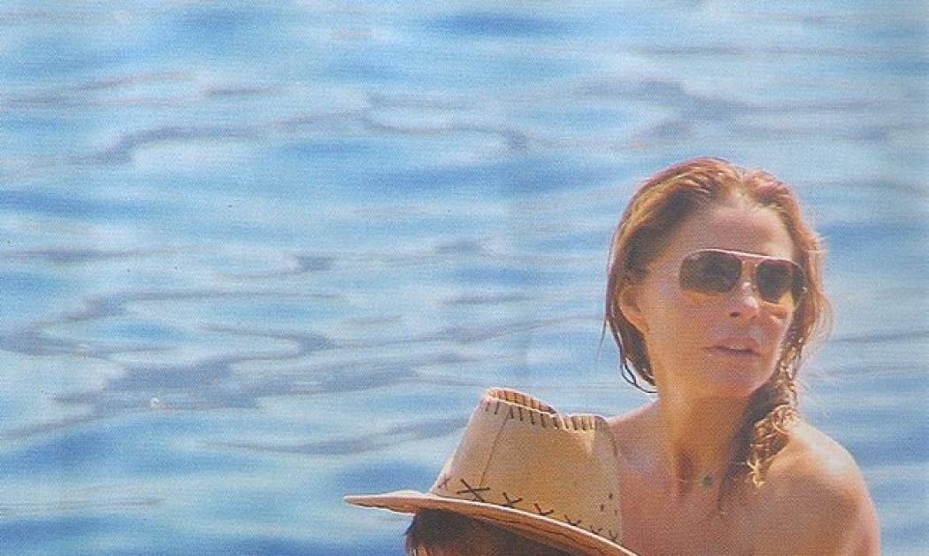 Τζένη Μπαλατσινού: Το διήμερο στον Πόρο με τον άντρα της ζωής της! (φωτό)