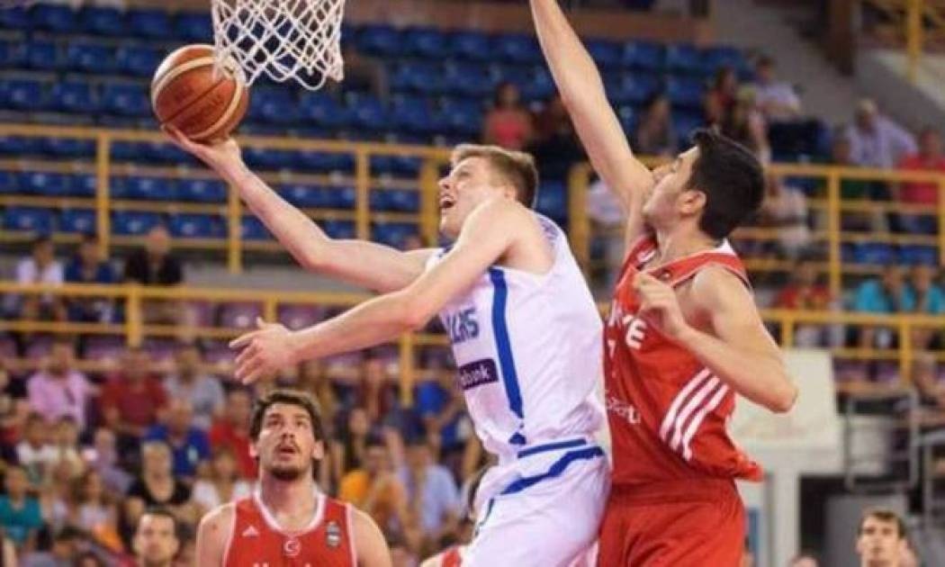 Διάκριση για Χαραλαμπόπουλο