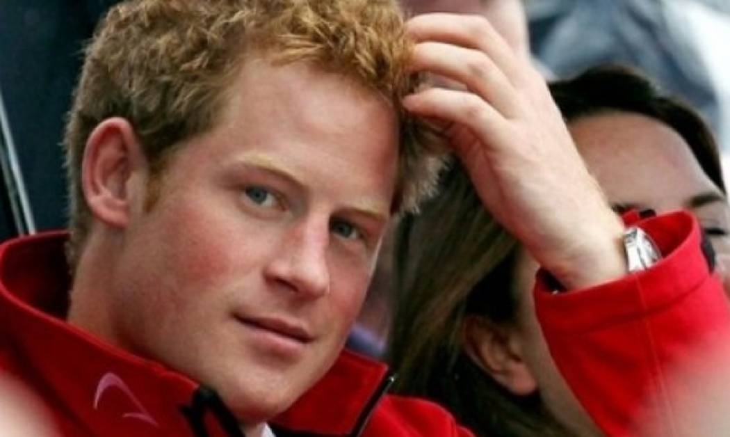 Το χάσαμε το αγόρι: Ο πρίγκιπας Harry είναι και πάλι ερωτευμένος και ιδού η απόδειξη
