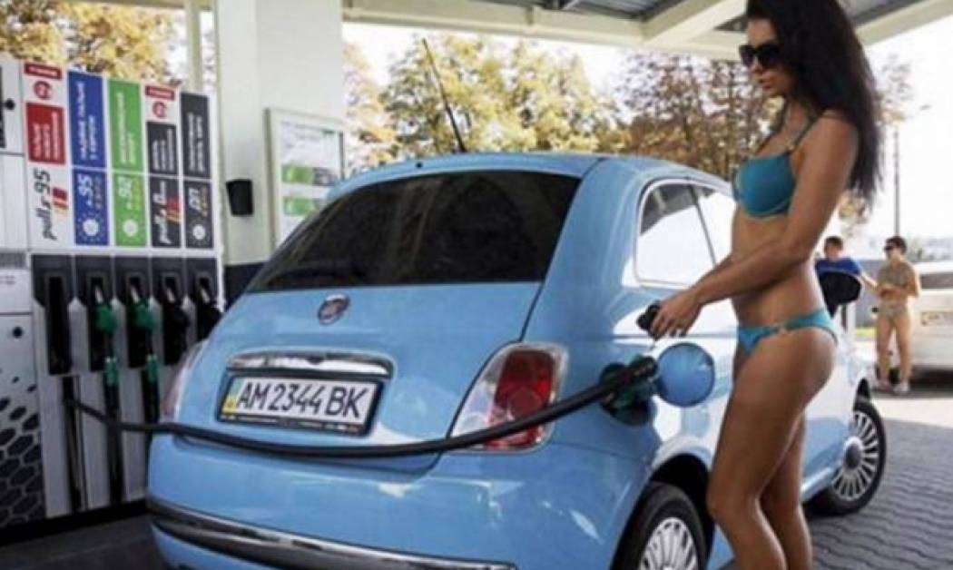 Δωρεάν βενζίνη σε όσες φορούν μπικίνι! (video)