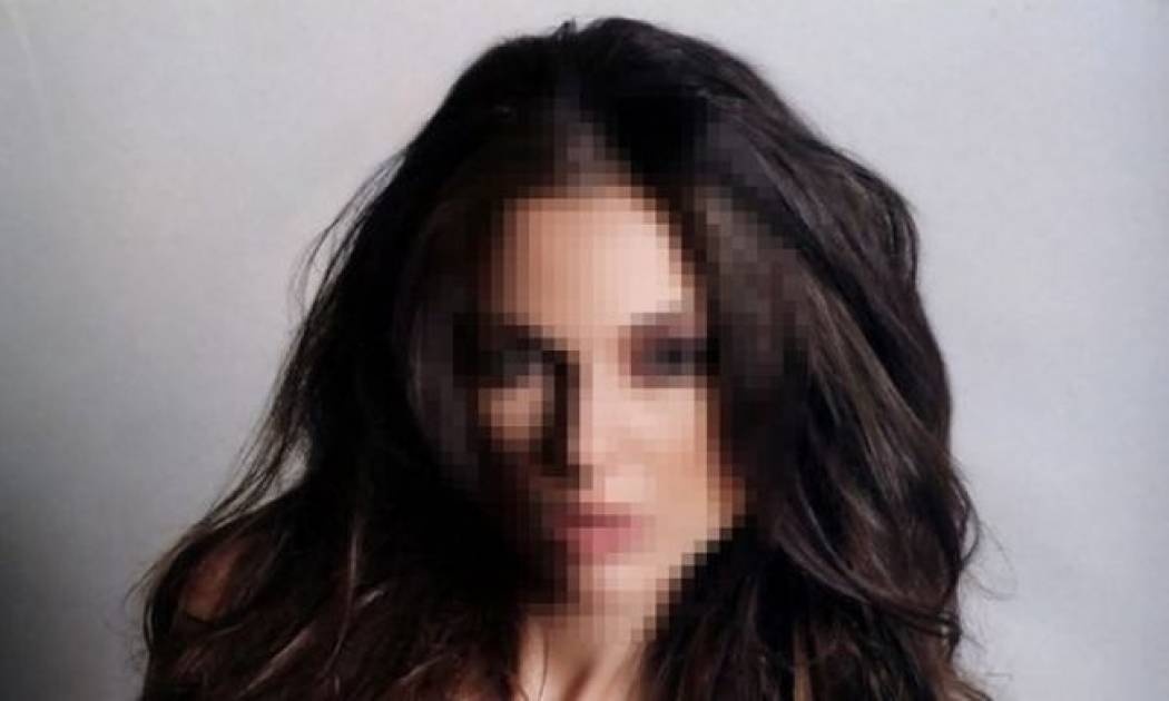 Δείτε τα τρυφερά παιχνίδια πρώην Ελληνίδας εστεμμένης με το γιο της