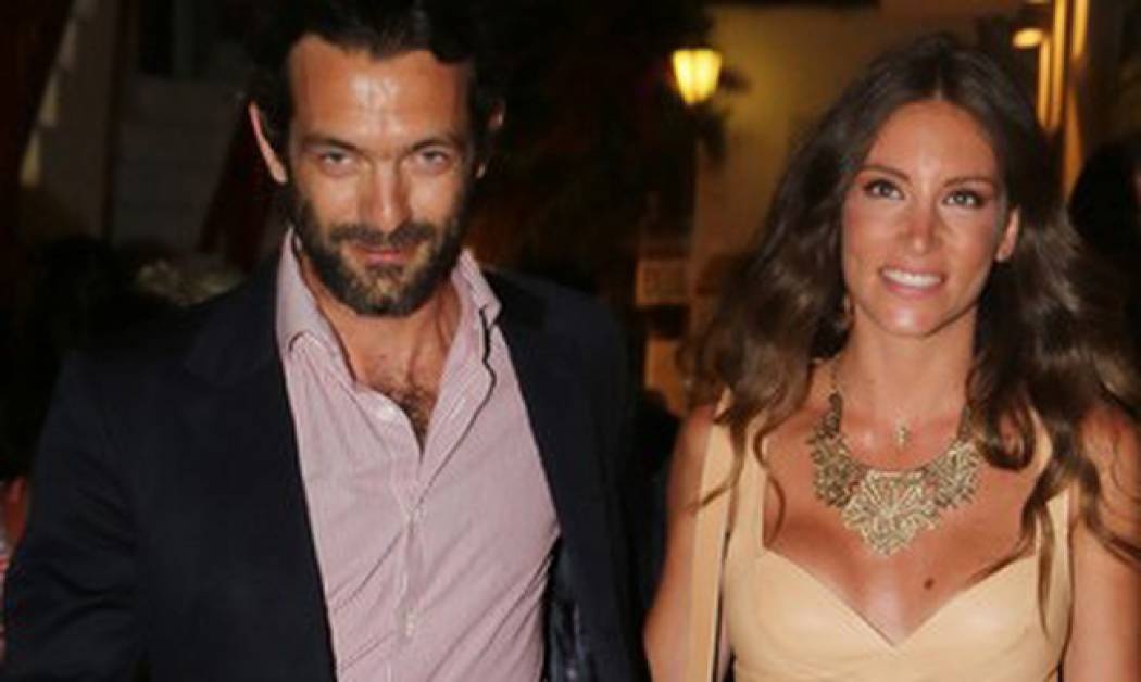 Οικονομάκου-Μιχόπουλος: Πέρασαν… βέρες στην Μύκονο!