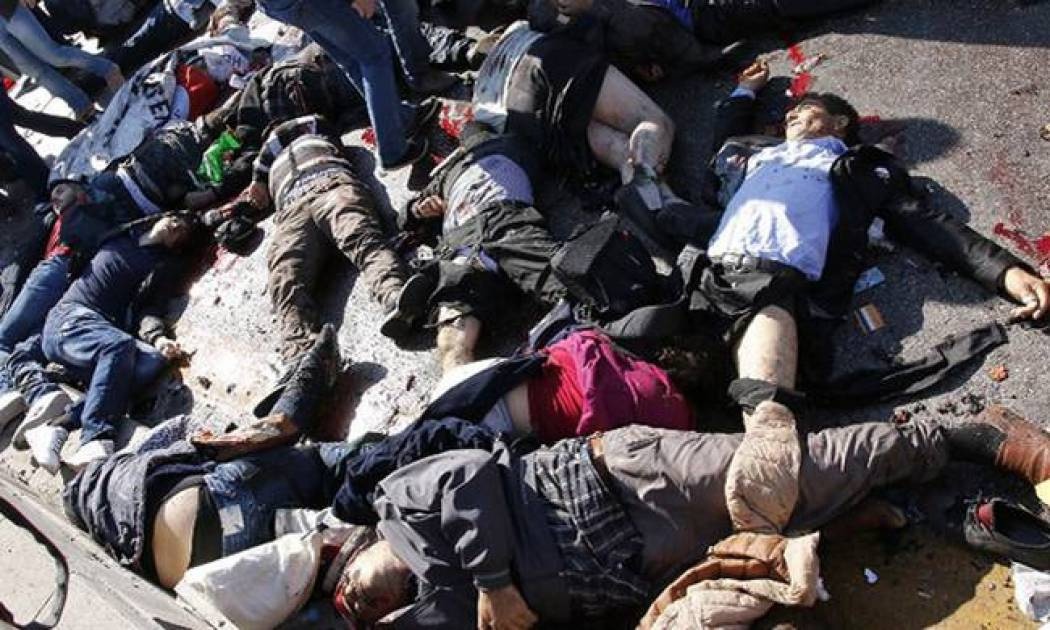 Ξεχειλίζει η οργή στην Τουρκία μετά το μακελειό με τους 97 νεκρούς (photos & videos)