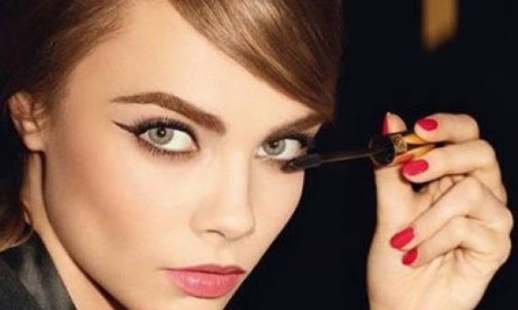Ξεράθηκε η μάσκαρα;Το πιο εύκολο trick για να της δώσεις ξανά ζωή!