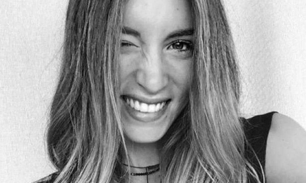 Η φωτογράφιση της Αθηνάς Οικονομάκου είναι ό,τι καλύτερο είδαμε σήμερα στο timeline μας