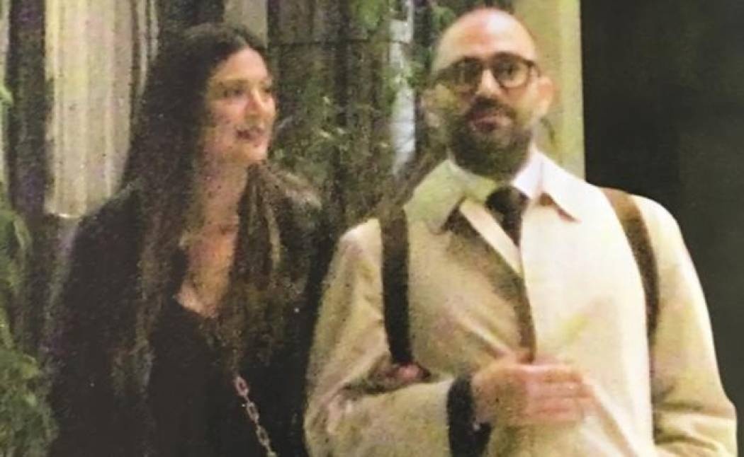 Κωνσταντίνος Μπογδάνος: Με νέα συνοδό στο πλευρό του