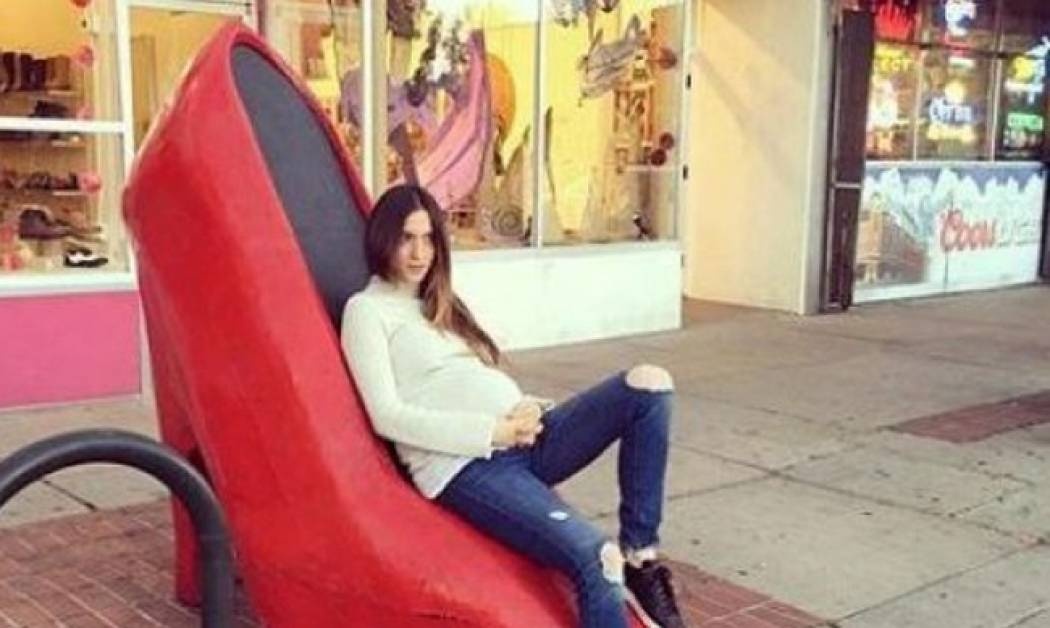 Μα είναι να μη τη ζηλέψουμε; Δείτε την περιποίηση που δέχεται η Σοφία Καρβέλα