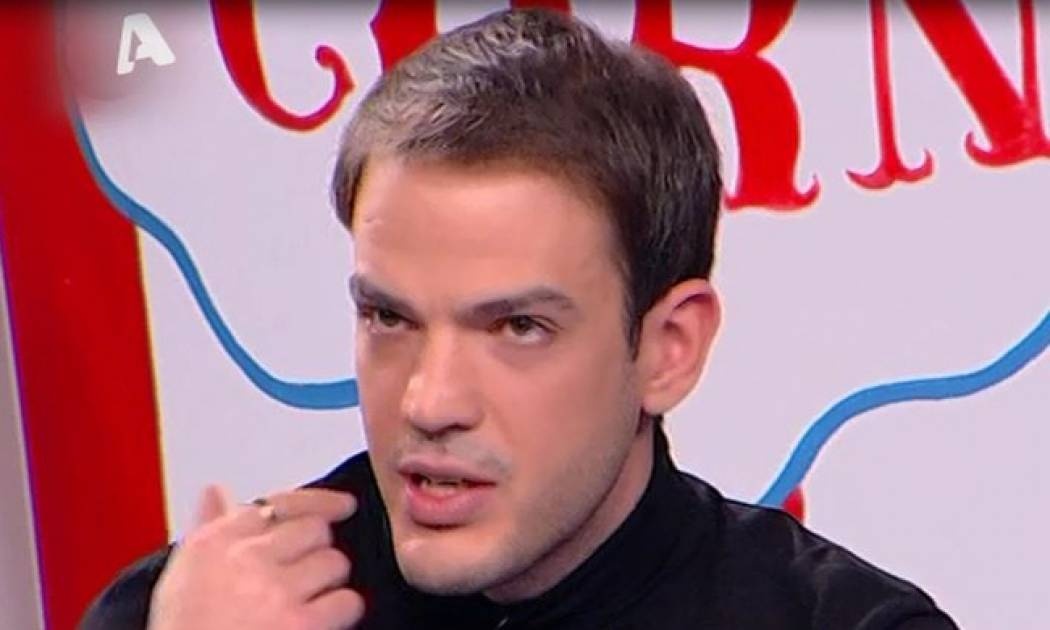 Η συγκλονιστική εξομολόγηση του Θεοχάρη στην Πάνια για το bullying και τα τραύματα που του άφησε