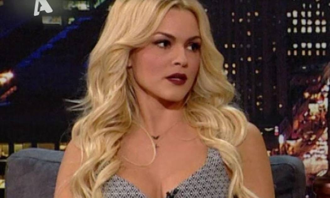 Βίκυ Κάβουρα: Παρτενέρ της σε ερωτική σκηνή «φούσκωσε η καρδιά του» και…