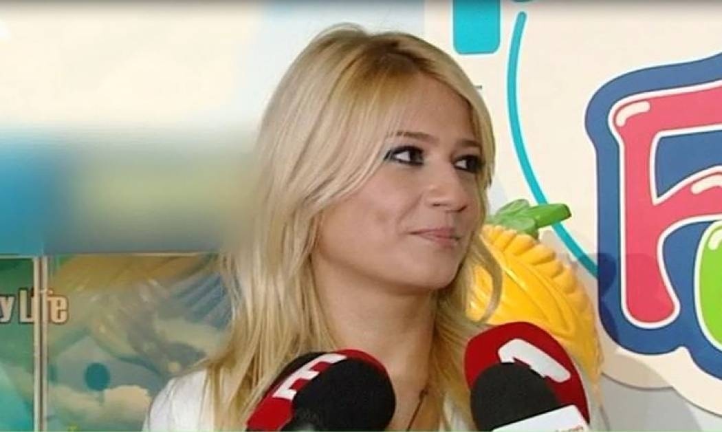Σκορδά: Η αντίδρασή της on camera όταν ρωτήθηκε για την  απόκτηση τρίτου παιδιού και η αποκάλυψη