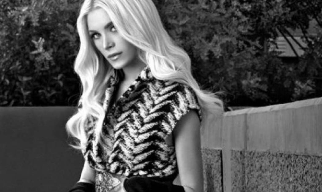 Η Κατερίνα Καινούργιου έκανε άλλη μία σέξι βραδινή εμφάνιση