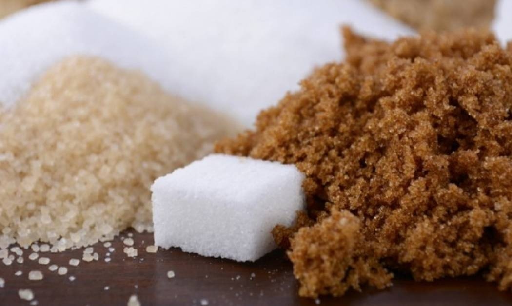 Λευκή vs. καστανή vs. μαύρη ζάχαρη - Θερμίδες και διατροφική αξία