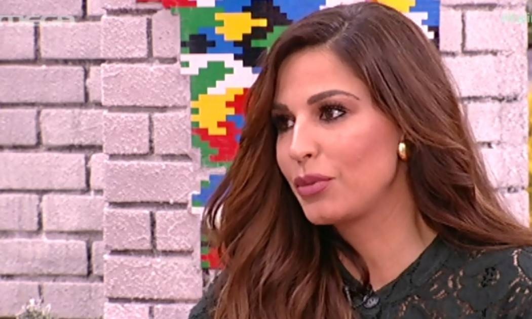 Παπουτσάκη σε Ντορέττα: «Θέλω να υιοθετήσω παιδί… μου έρχεται να βάλω τα κλάματα μόνο που στο λέω»