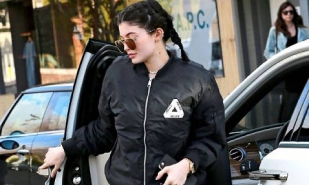 Ουπς: Η Kylie Jenner στην πιο άτυχη και άβολη εμφάνισή της ever!