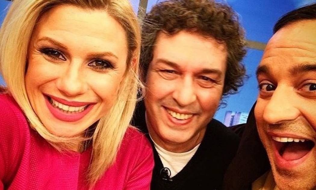 Κατερίνα Καραβάτου: Δηλώνει ακομπλεξάριστη και το δείχνει με εικόνες (Nassos blog)