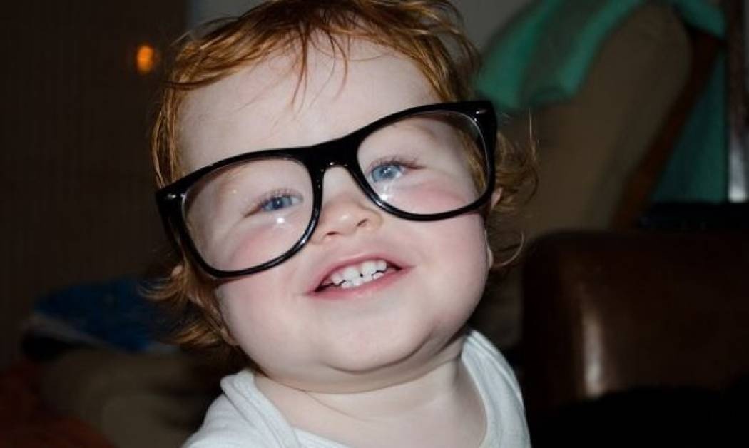 Πώς θα καταλάβετε αν το μωρό σας έχει αστιγματισμό