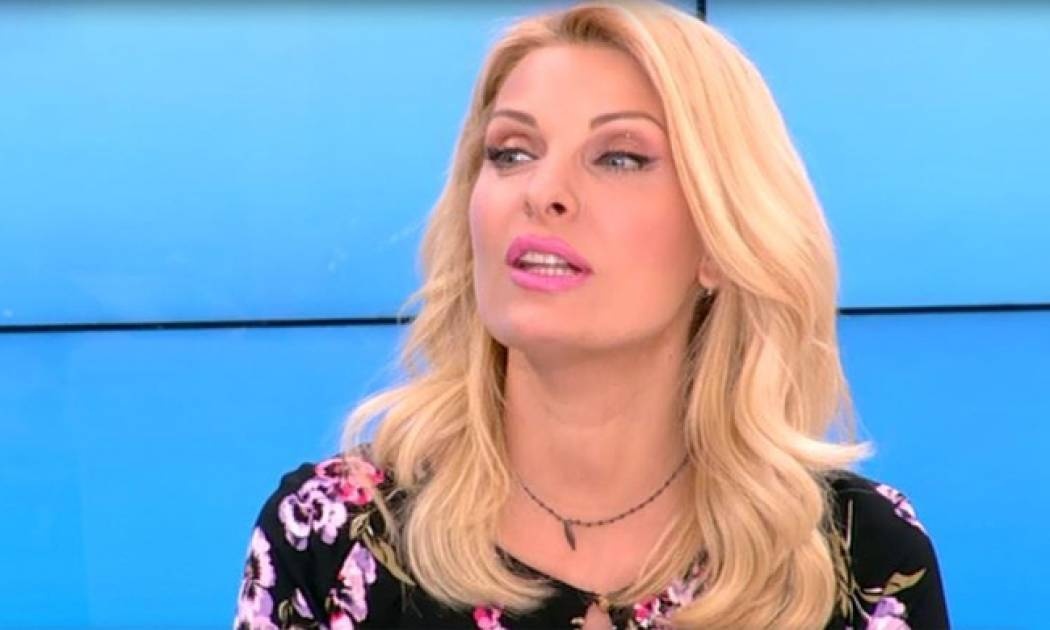 Η Ελένη ψάχνει να μάθει νέα για πρώην συνεργάτιδά της