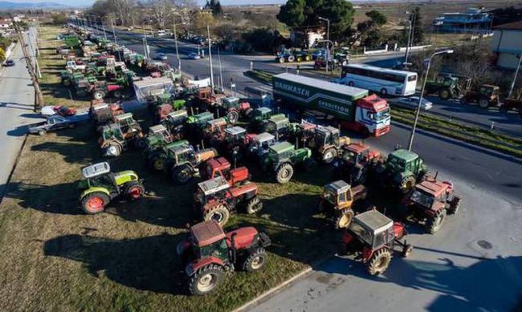 Η απίστευτη ατάκα αγρότη που κάνει θραύση – Τι είπε στον «αέρα» και όλοι...