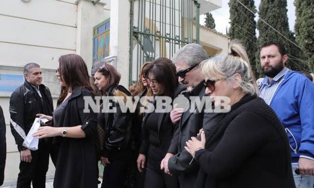 Μνημόσυνο Παντελίδη : Κατέρρευσε η μάνα