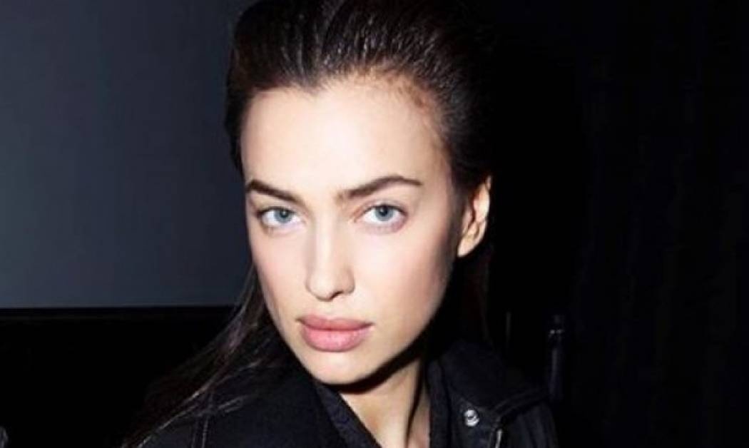 Ποια άλλη θα το έκανε αυτό; Η Irina Shayk στην πιο αψυχολόγητη εμφάνιση ever
