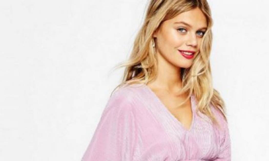 Θα γίνω νονά, αλλά είμαι έγκυος! Τι μπορώ να φορέσω στη βάφτιση;