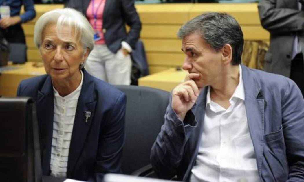 Μπρα ντε φερ εξουσίας πάνω από τα ερείπια