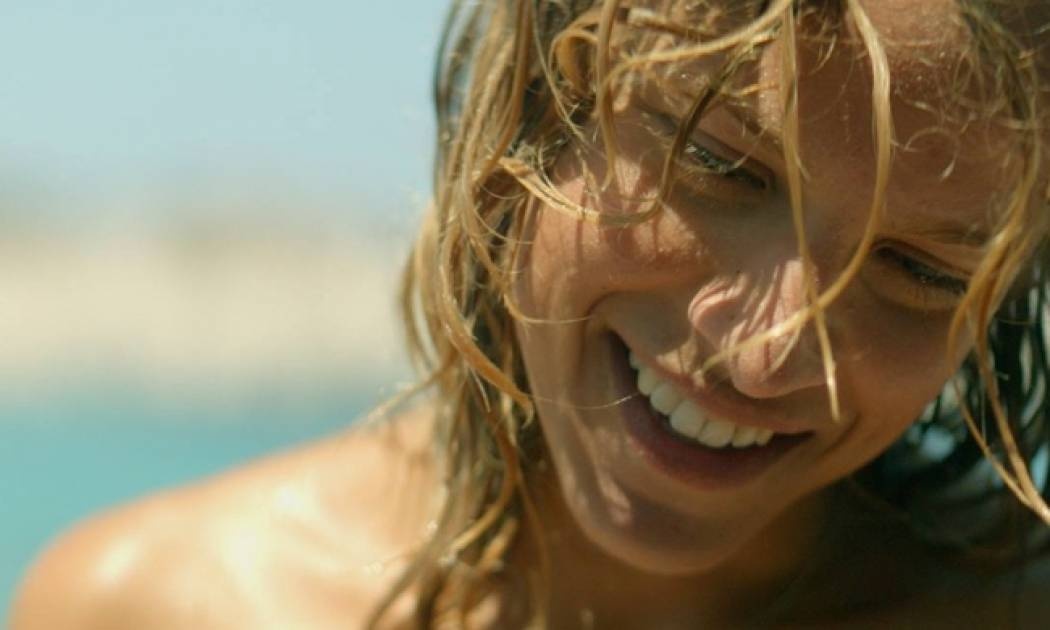 Έλλη Τρίγγου: «Ναι, έχω ζήσει ανεκπλήρωτους έρωτες και τους βρίσκω πολύ γοητευτικούς»