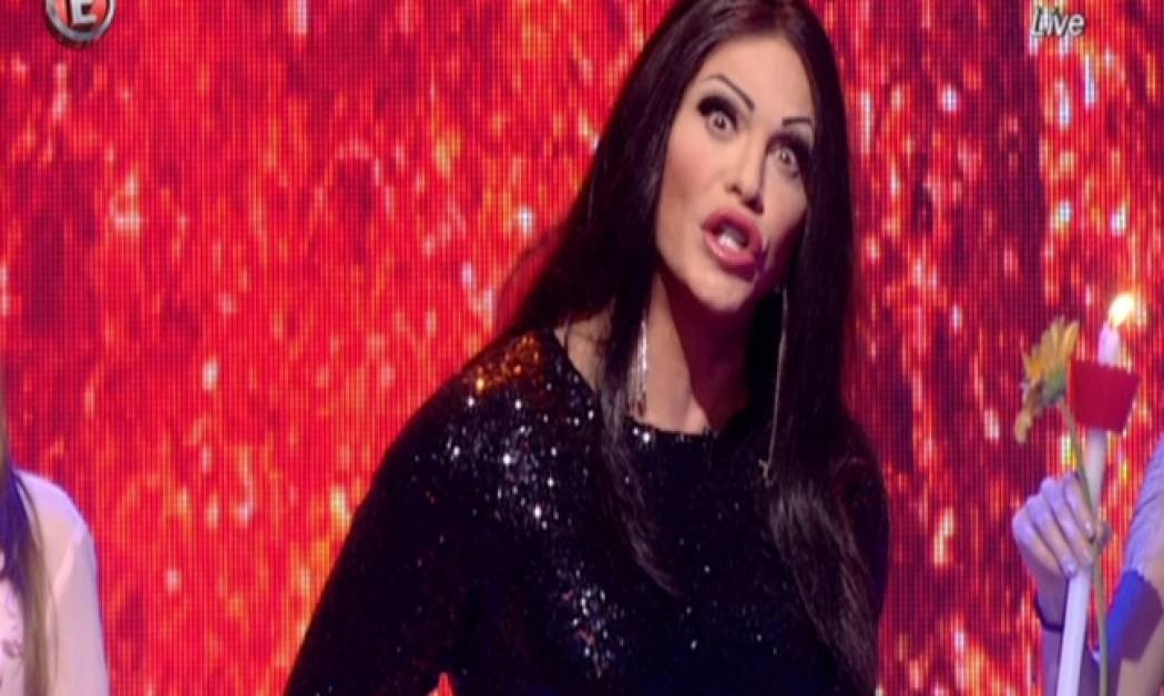 Η «Λαίδη Άντζελα» ξεσήκωσε το πλατό της Ρούλας