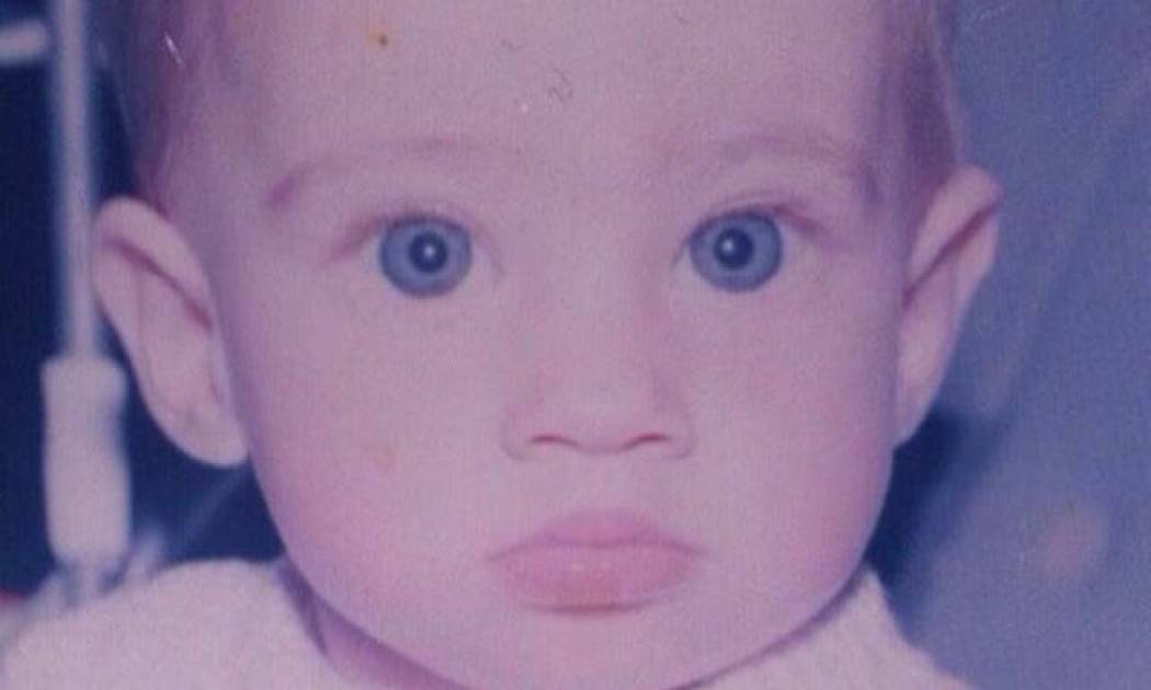 Το πανέμορφο, κατάξανθο μωρό που μεγάλωσε και… αναστάτωσε την Ελλάδα