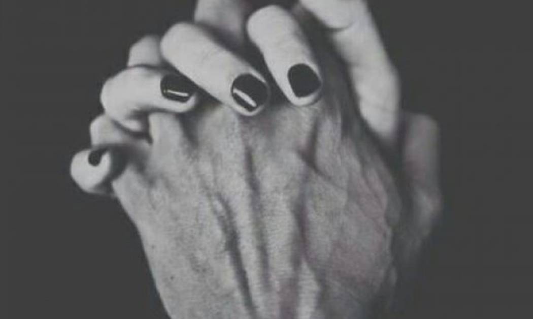 4 σημάδια που δείχνουν ότι είναι πραγματικά ερωτευμένος μαζί σου