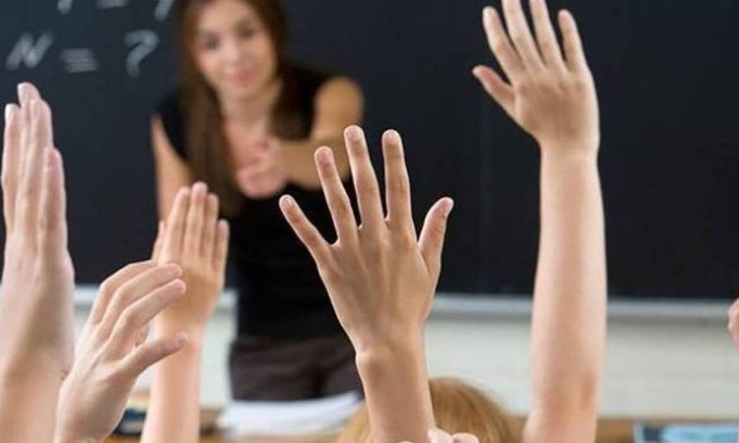 Σάλος στην Πάτρα – Αυτή είναι η «καυτή» δασκάλα που προκαλεί…