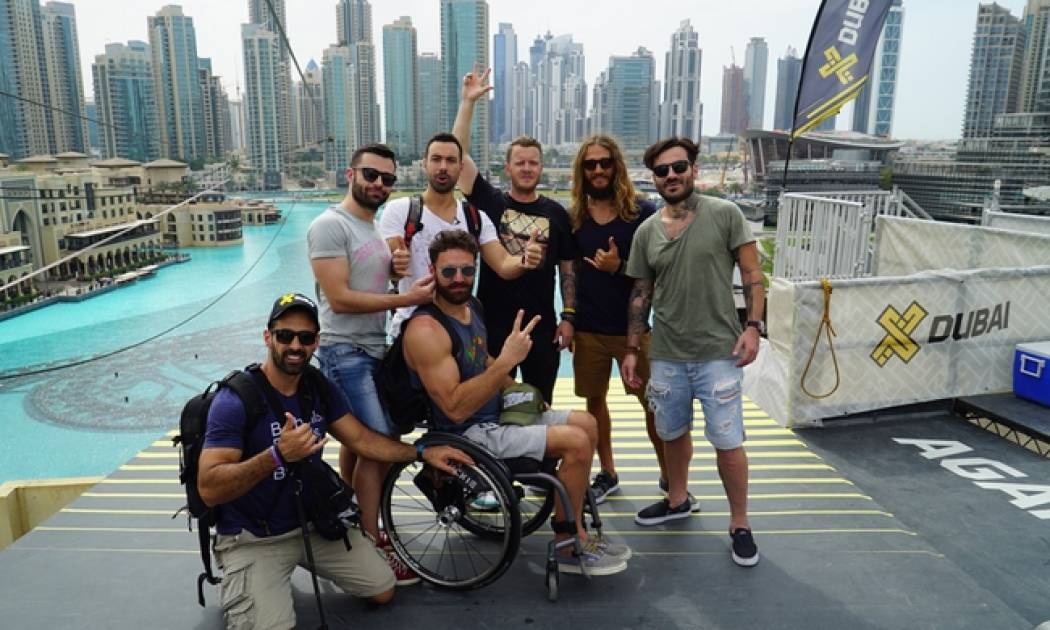 World Party: Ο Σάκης Τανιμανίδης και ο Γιώργος Μαυρίδης στο Ντουμπάι