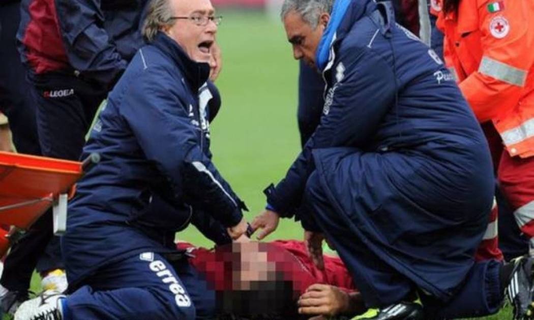 Όταν ο θάνατος «χτυπάει» εντός γηπέδου (video)