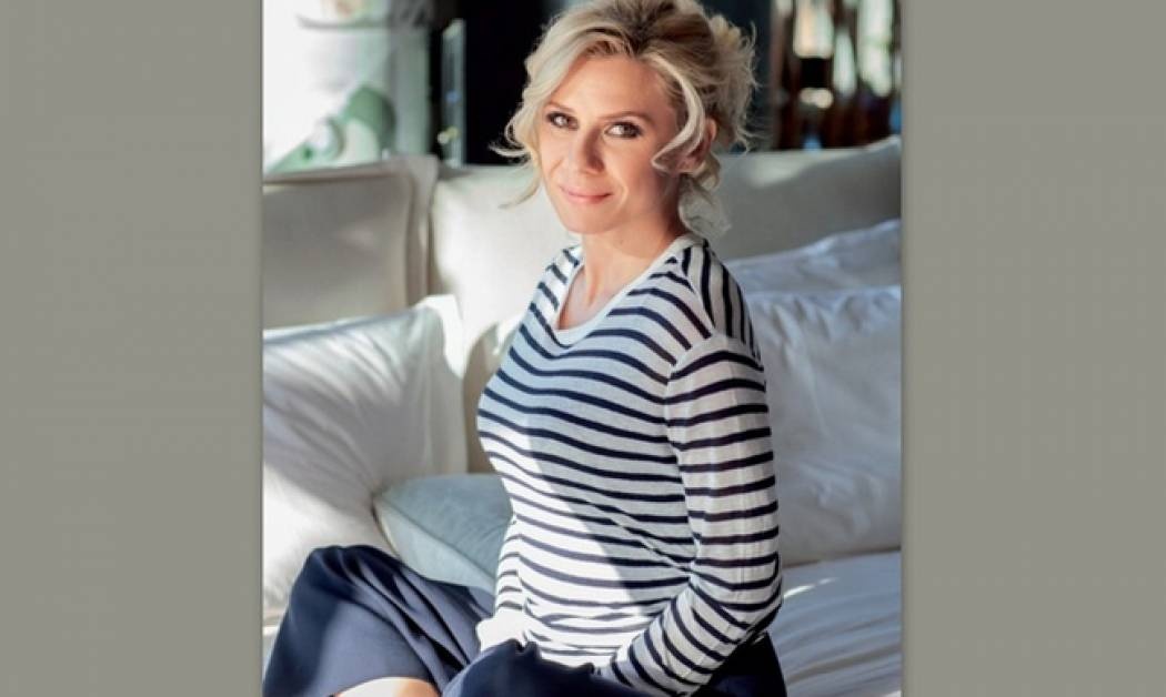 Γεννά η Κατερίνα Καραβάτου - Οι ευχές της Φαίης Σκορδά