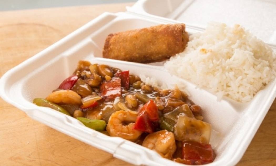 Πώς θα ξαναζεστάνετε με ασφάλεια το φαγητό που περίσσεψε