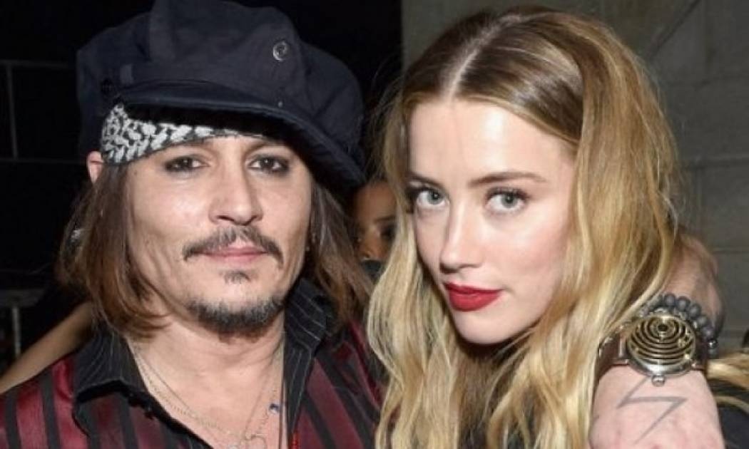 Τη λες και αλλόκοτη: Αυτή είναι η πρώτη εμφάνιση της Heard μετά το σάλο του ξυλοδαρμού