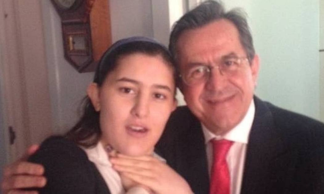 «Έφυγε» η κόρη του Νίκου Νικολόπουλου - Το σπαρακτικό μήνυμα της μάνας
