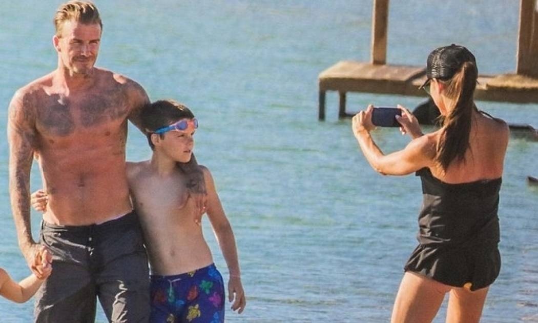 Vicroria Beckham: «Αγαπάμε την Ελλάδα» - Το αφιέρωμα της Daily Mail στις διακοπές τους