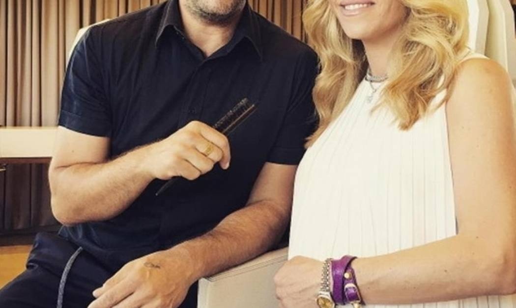 Η πρώτη φωτογραφία από την προετοιμασία της ως νύφη