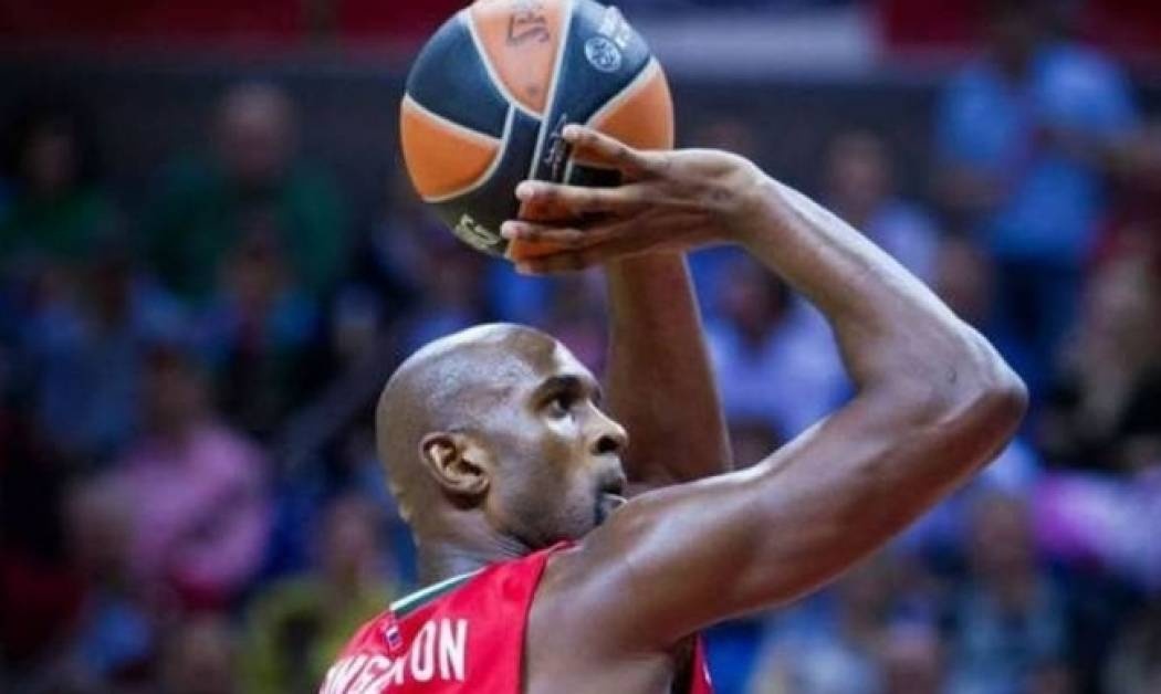 «Καυτός» ο Σίνγκλετον: «Θα σας δω στο ΟΑΚΑ»!