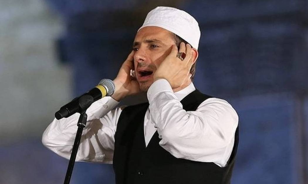 Σοκ: Και τυπικά τζαμί η Αγία Σοφία - Μουεζίνης απαγγέλλει προσευχή μέσα από το Ναό!