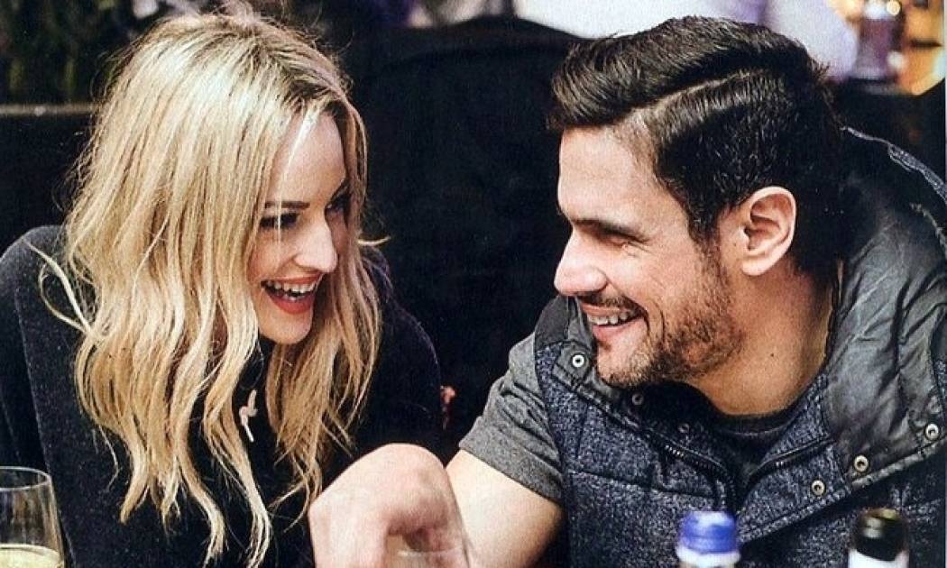 Ουγγαρέζος – Ιλένια: Αυθημερόν στη Τήνο για τάμα