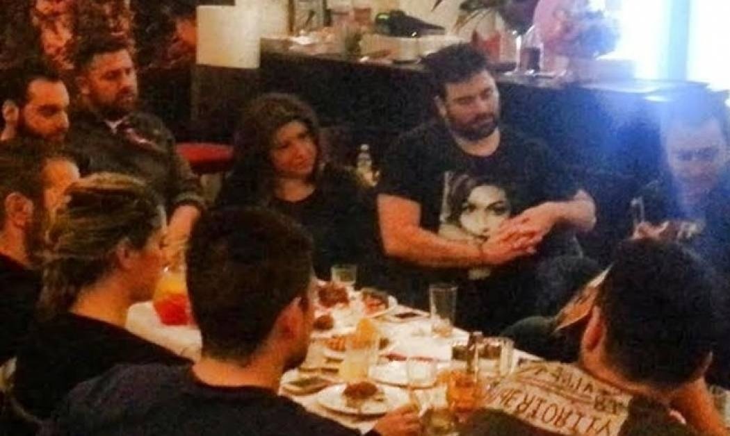 Μόνο εδώ. Η φωτογραφία που κρύβει ένα από τα μεγαλύτερα μυστικά του Παντελή (Nassos blog)