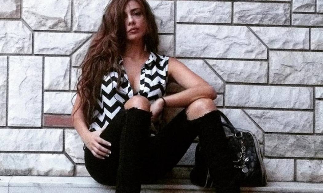 To μήνυμα όλο νόημα της Αρναούτη στο facebook: «Φυλάξου από κείνους που σκοτώνουν…»