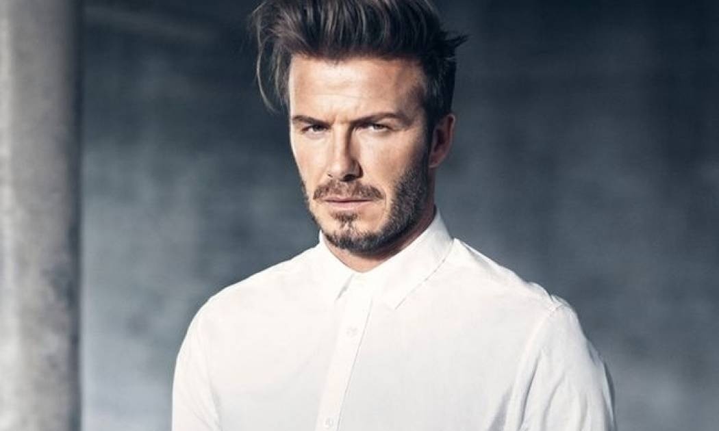 Ο David Beckham «πιάστηκε» στα πράσα με άλλη και μάλιστα... καλλονή