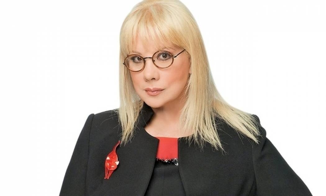 Η Άννα Ανδριανού αποκαλύπτει τι θα γίνει στους «9 μήνες»